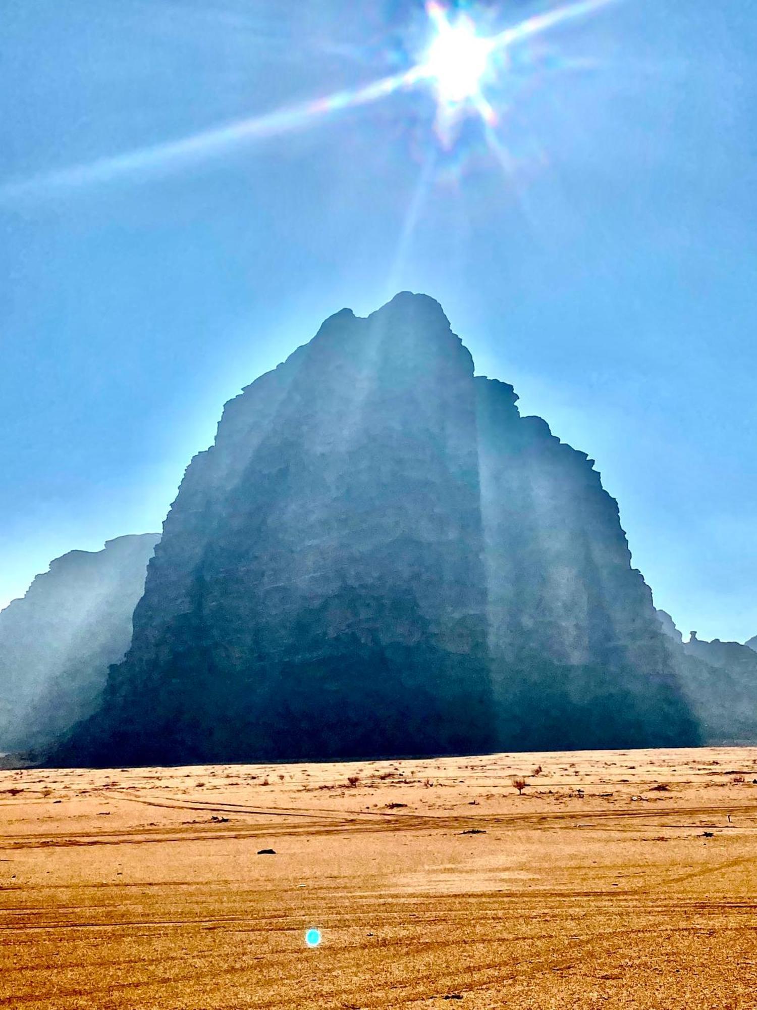 Rum Four Mountain Luxury Camp Wadi Rum Exteriör bild