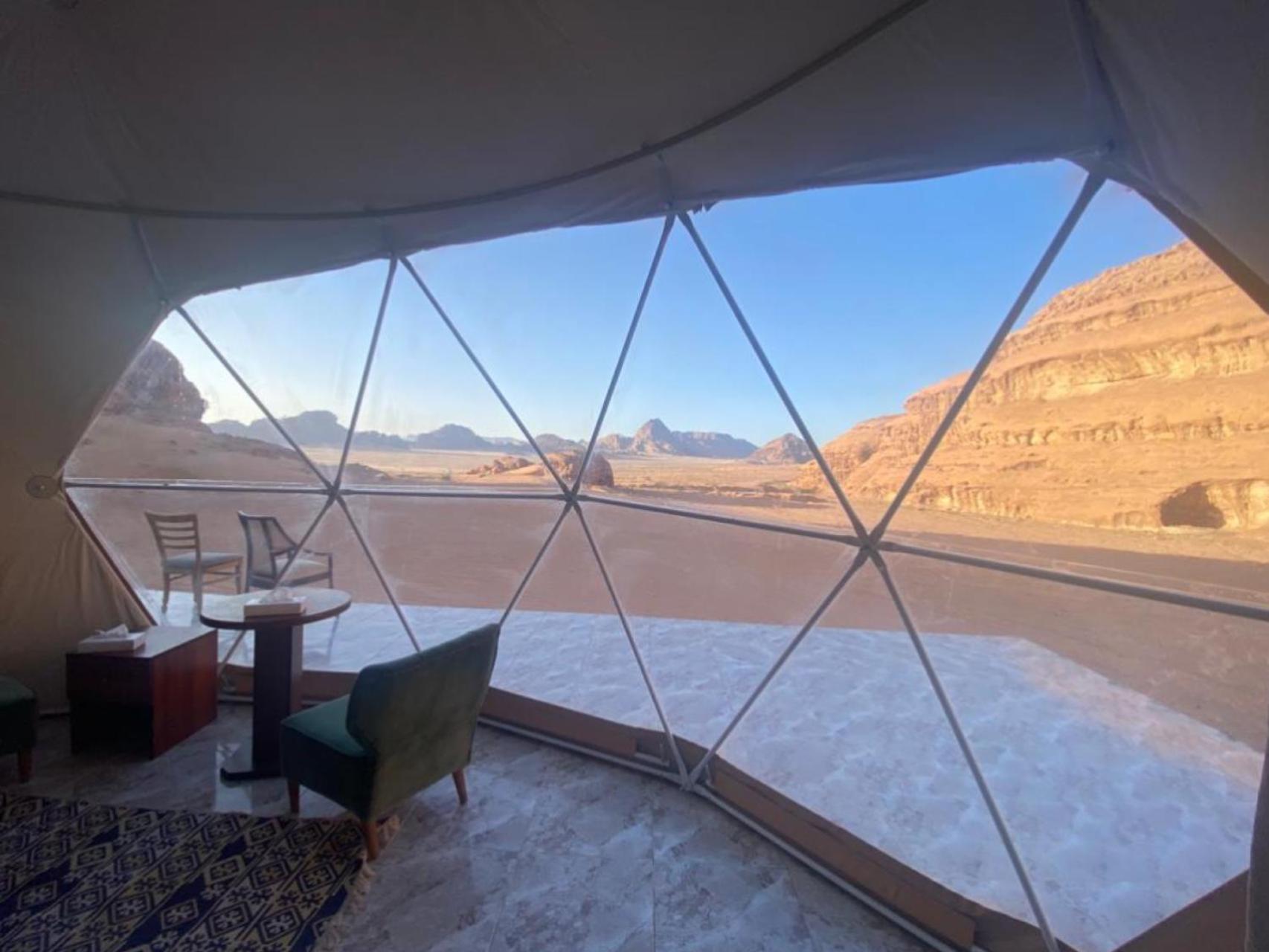 Rum Four Mountain Luxury Camp Wadi Rum Exteriör bild