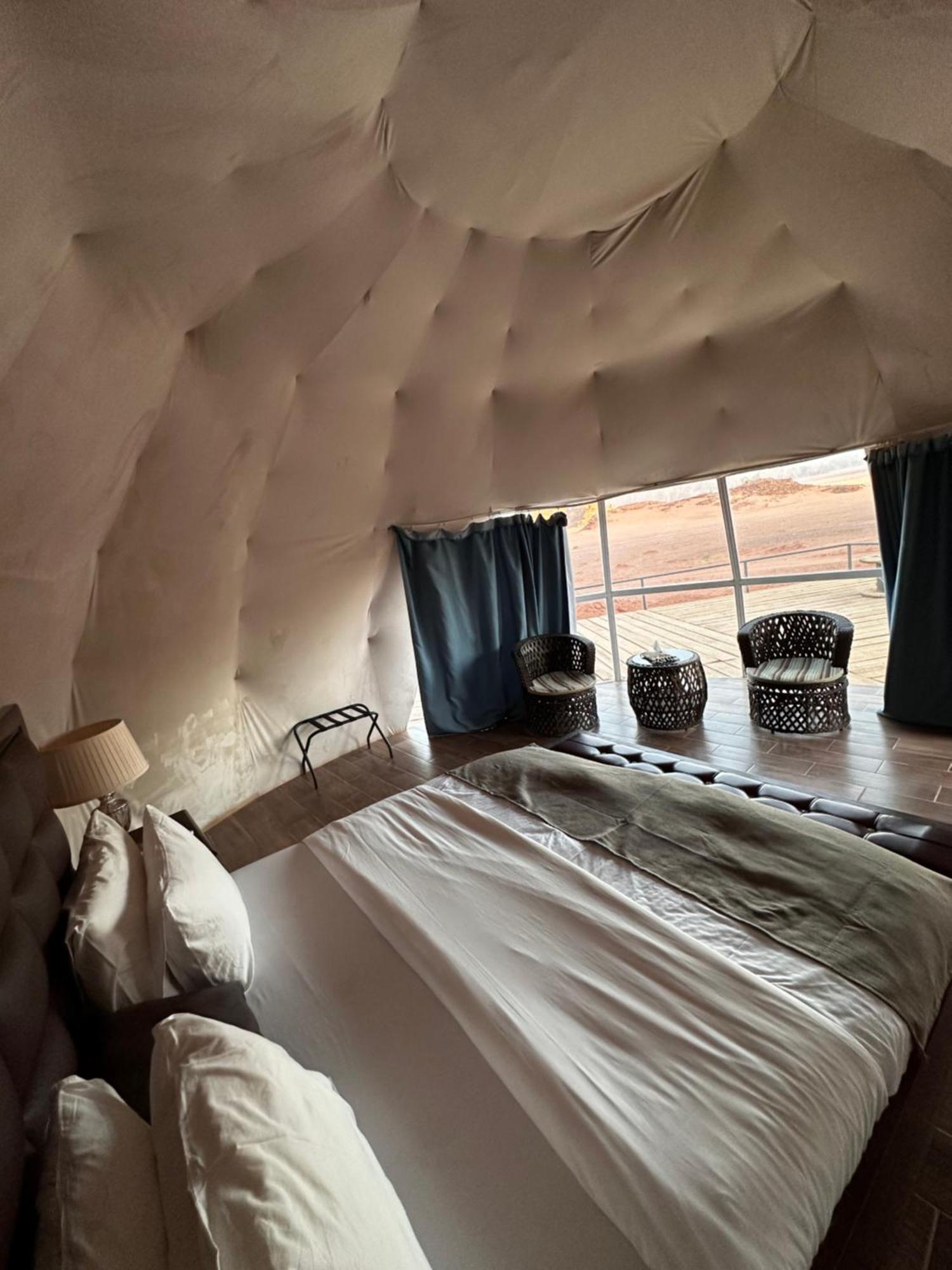 Rum Four Mountain Luxury Camp Wadi Rum Exteriör bild